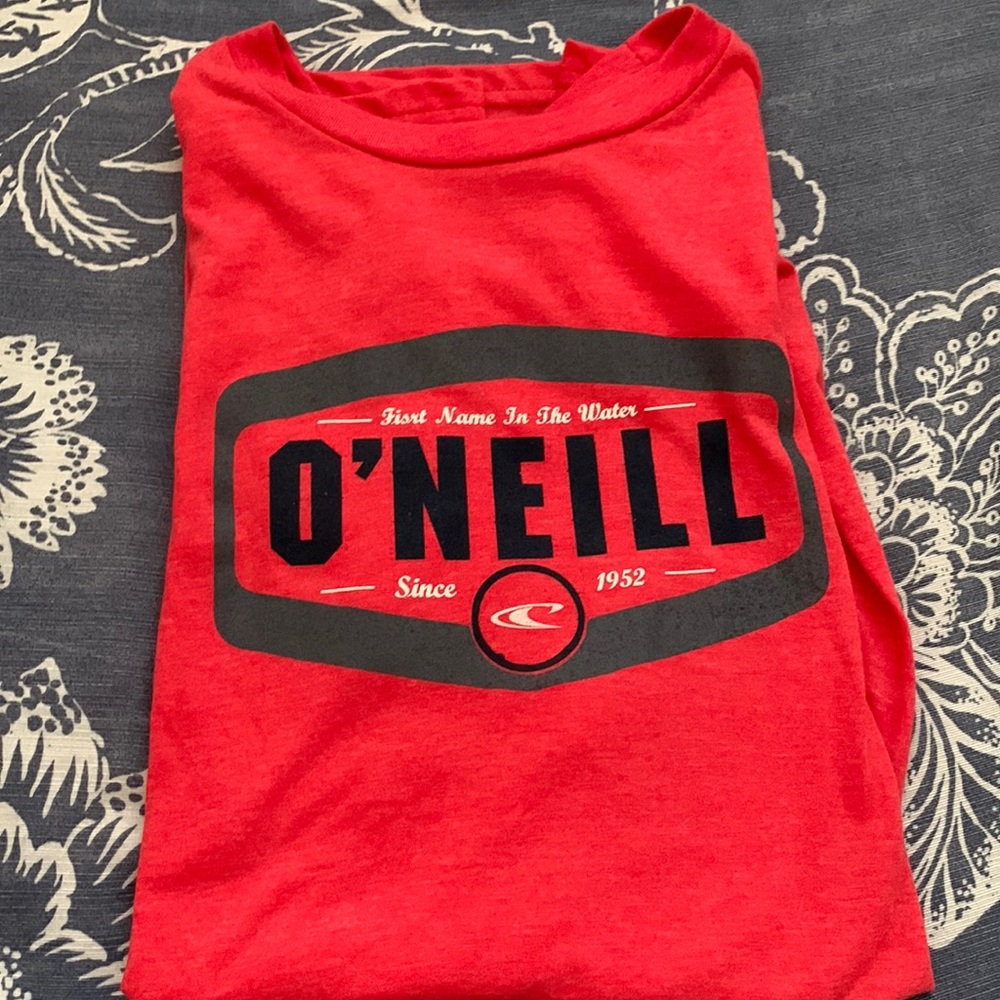 O’neill red shirt